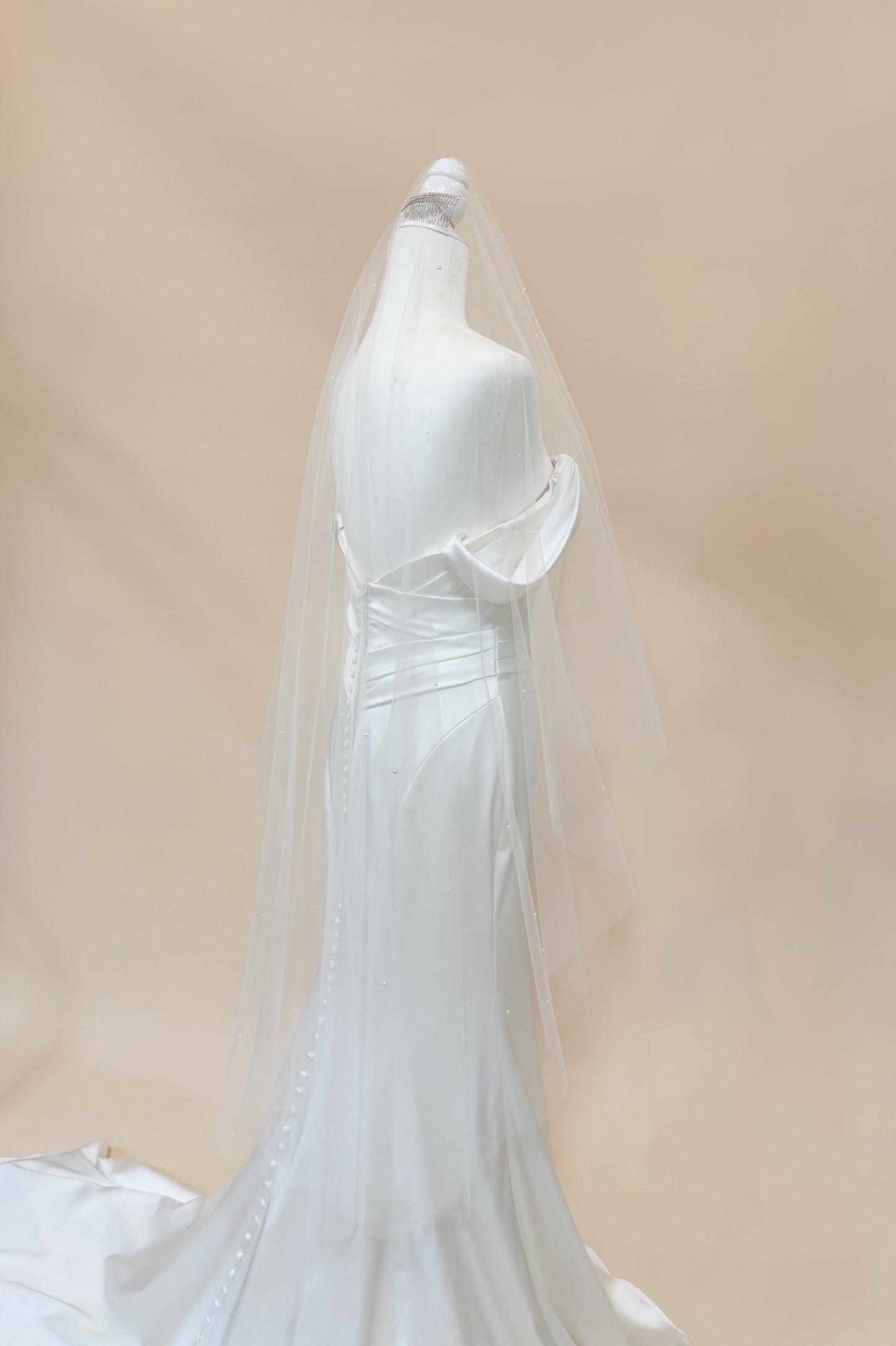 Pearl Blusher Veil