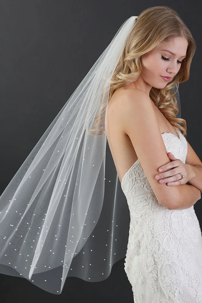 Classic Scattered Pearl Veil