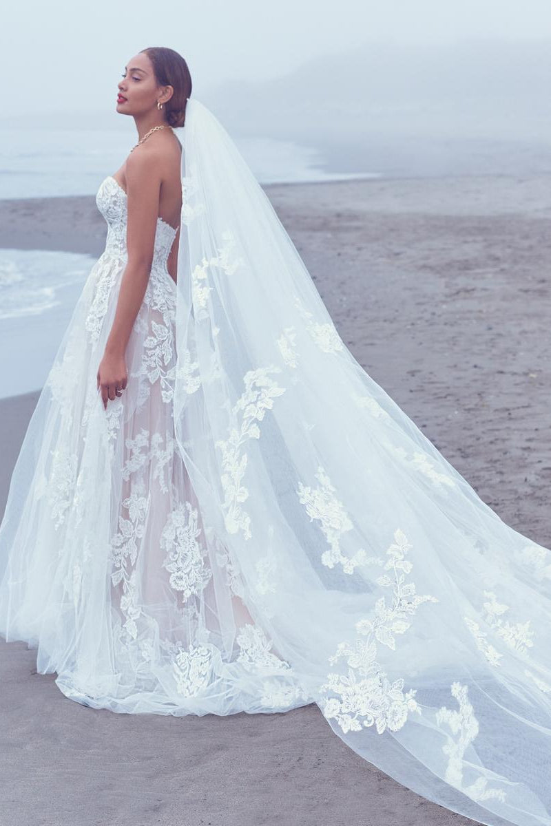 Carson Veil – Elizabeth's Bridal