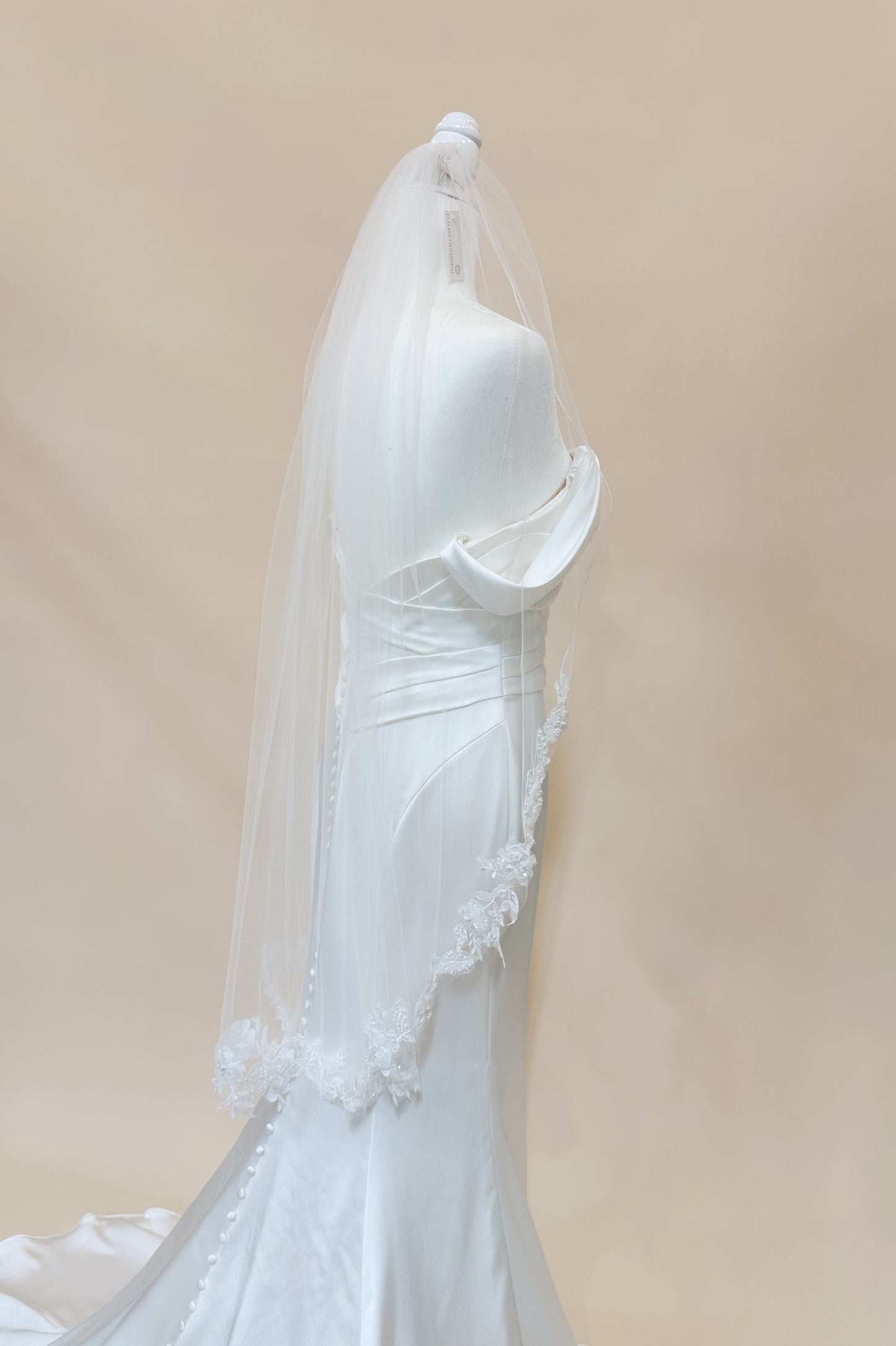 Beaded Floral Lace Veil