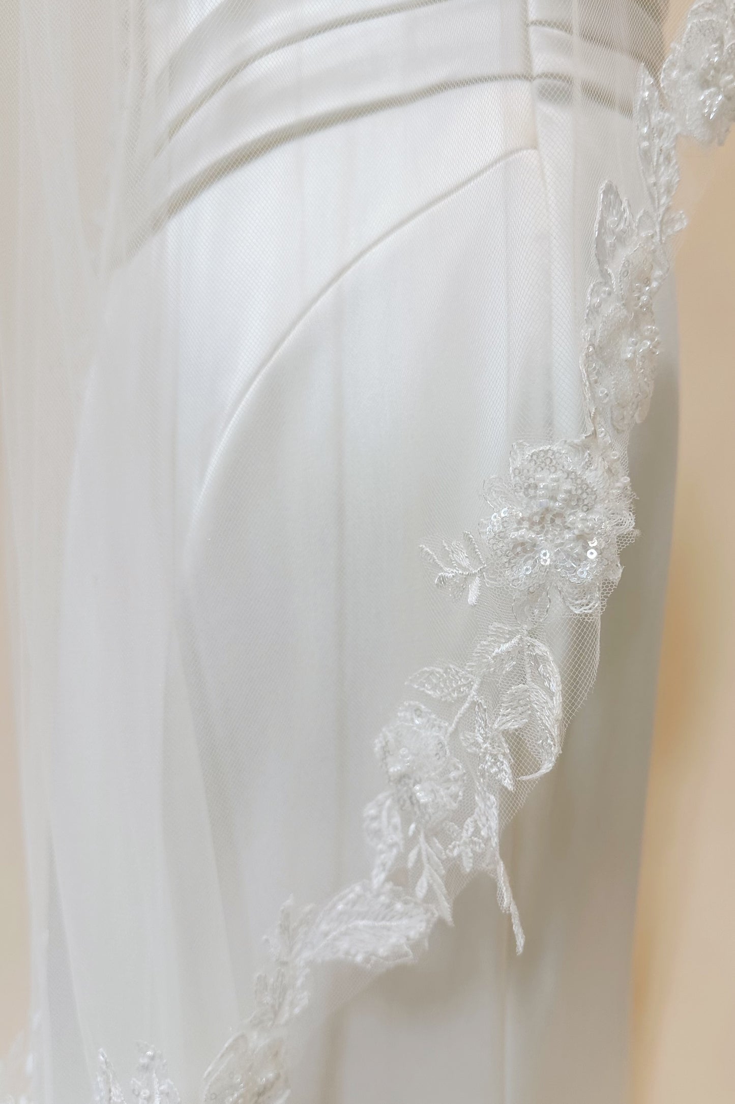 Beaded Floral Lace Veil