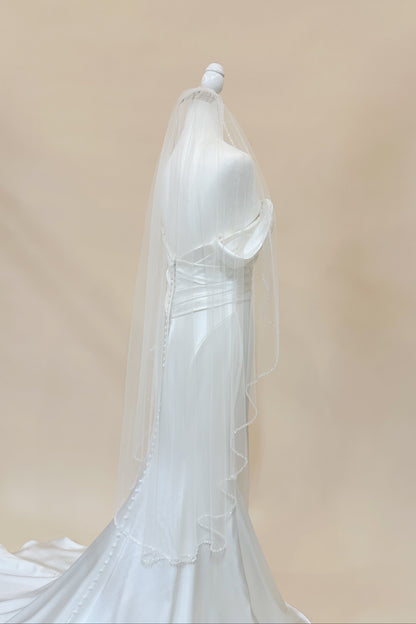 Cascading Crystal Edge Veil