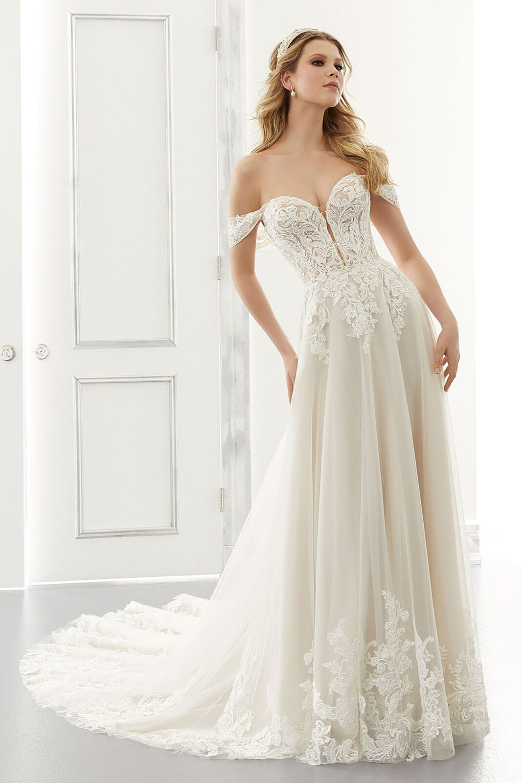 Adrianna - 2192